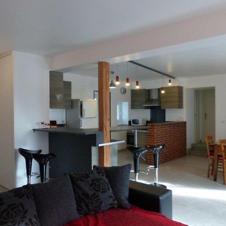 Maison Renovee Avec Cour Privee, Proche De Gannat, 3 Chambres, Animaux Acceptes, Equipements Modernes. - Fr-1-489-37 Poezat Kültér fotó