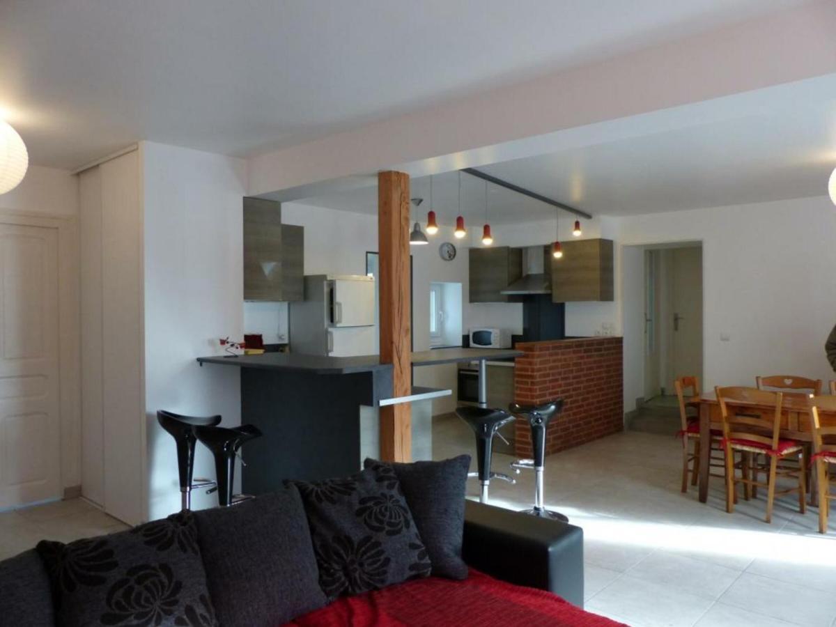 Maison Renovee Avec Cour Privee, Proche De Gannat, 3 Chambres, Animaux Acceptes, Equipements Modernes. - Fr-1-489-37 Poezat Kültér fotó