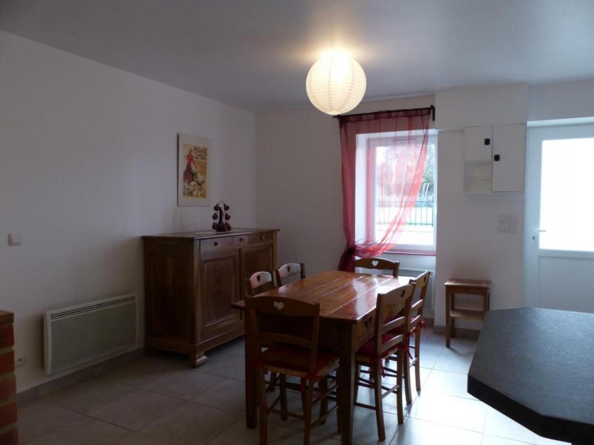 Maison Renovee Avec Cour Privee, Proche De Gannat, 3 Chambres, Animaux Acceptes, Equipements Modernes. - Fr-1-489-37 Poezat Kültér fotó